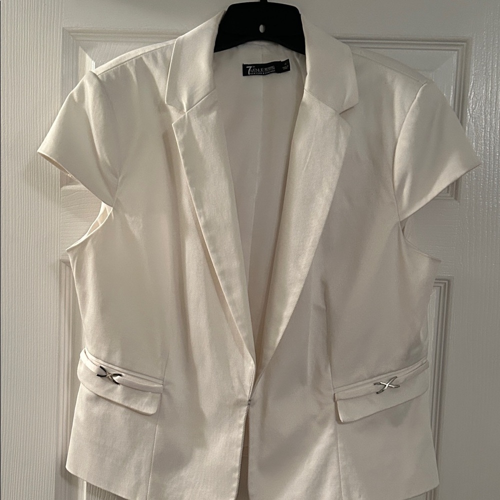 New York & Company White Short Sleeve Blazer